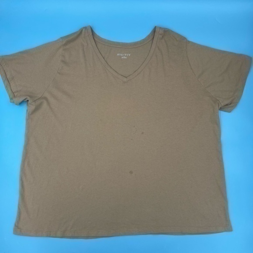 AVA VIV V-Neck Tee